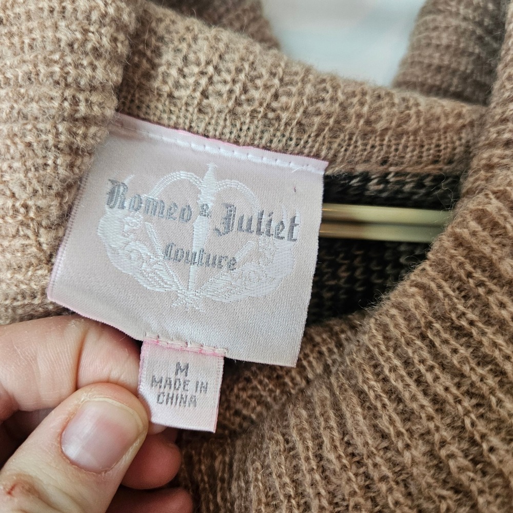 Romeo & Juliet Poncho Womens Medium Brown Fair Isle Mohair Wool‎ Cowl Neck Cozy - Picture 3 of 7